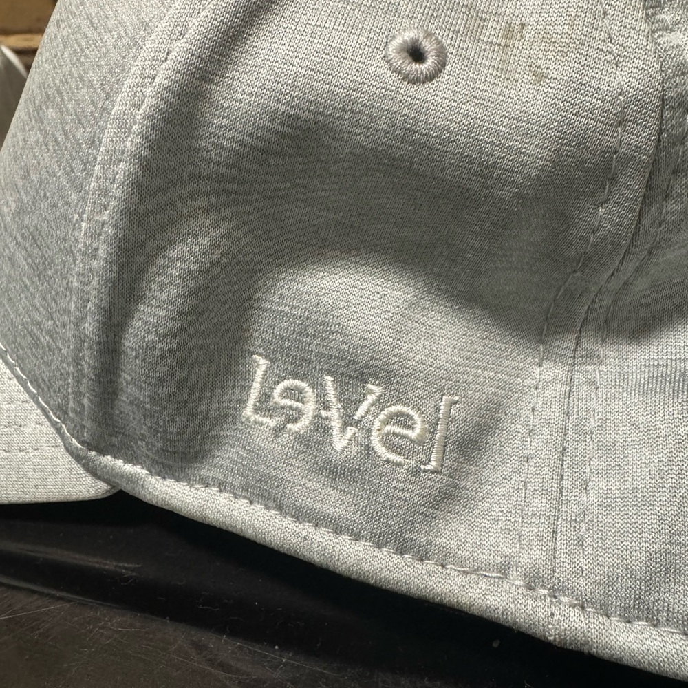 2 Le-Vel Thrive logo Hats - Picture 2 of 5